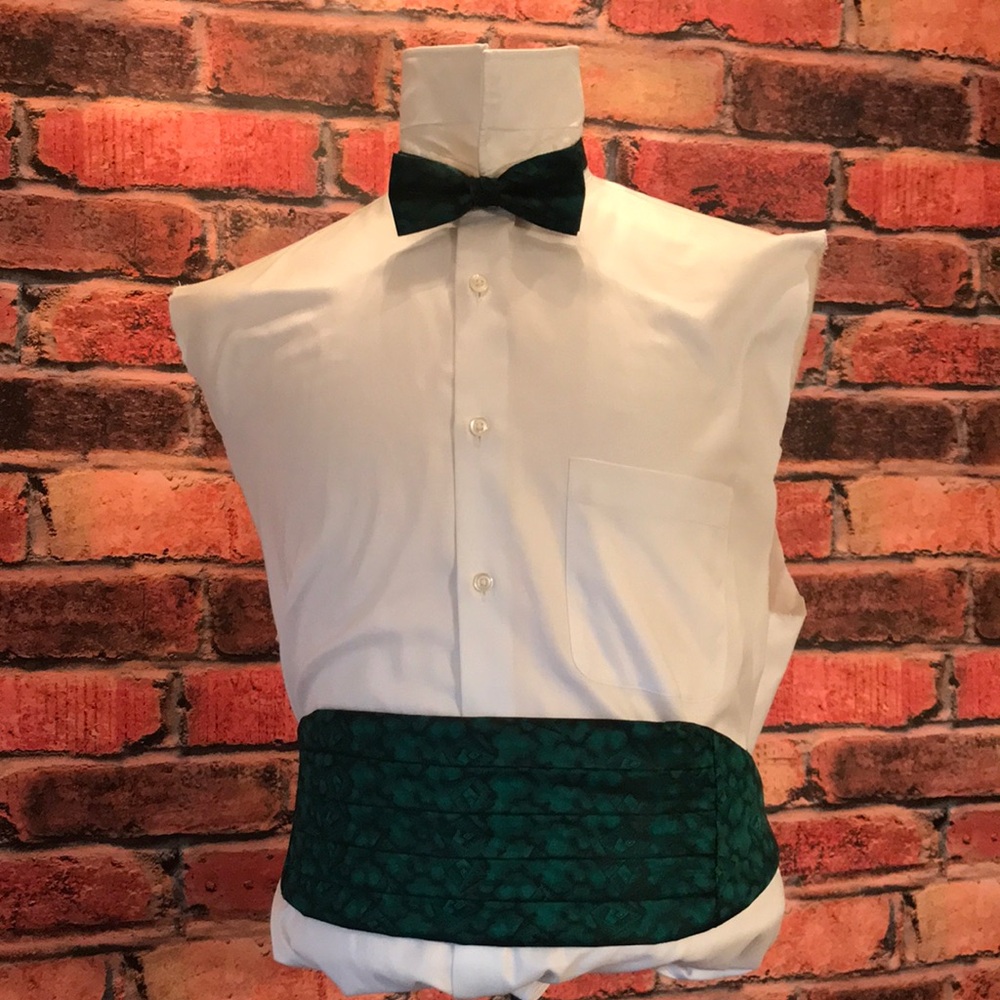 Elegant  Green and black Bow Tie and Cummerbund set